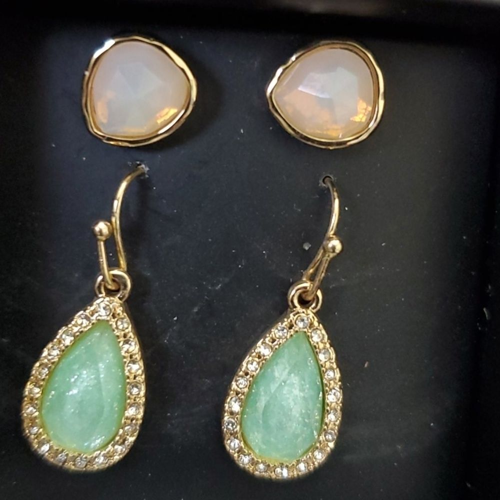 Avon gold tone earring set